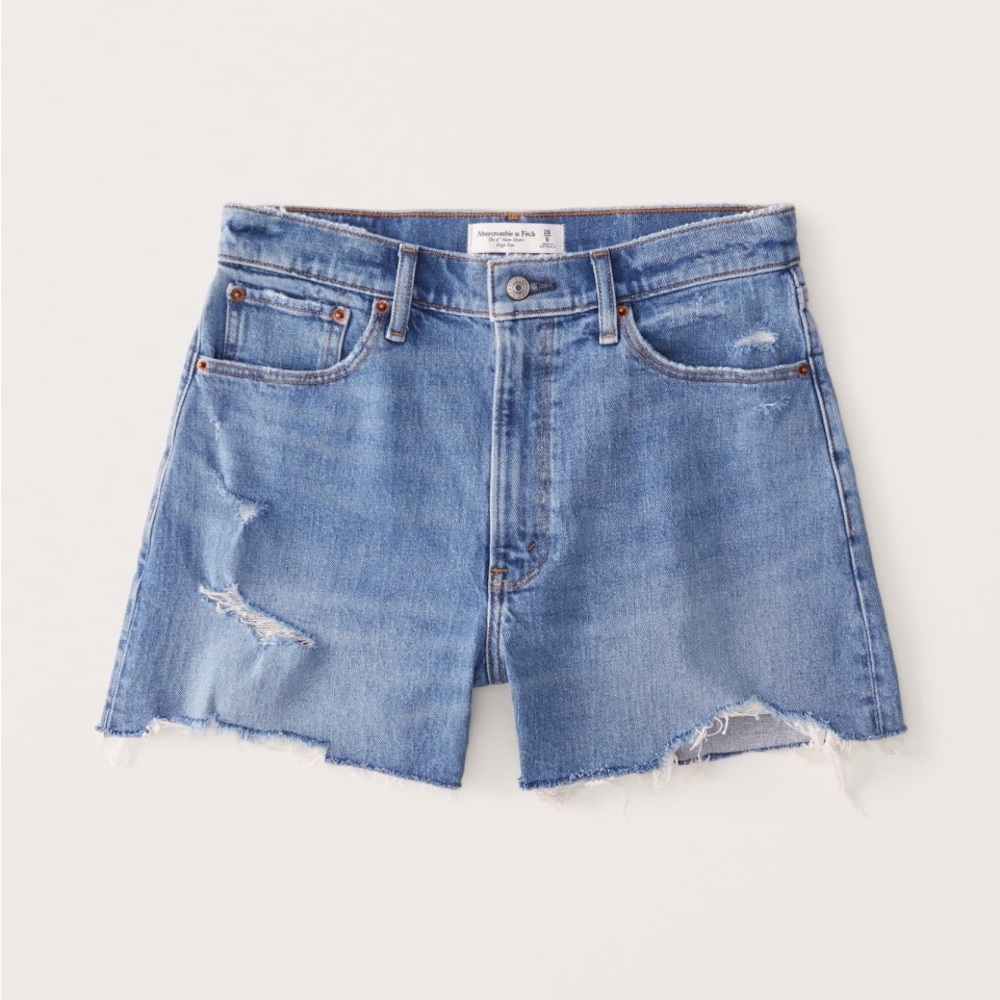 Abercrombie Curve Love High Rise 4 Inch Mom Short